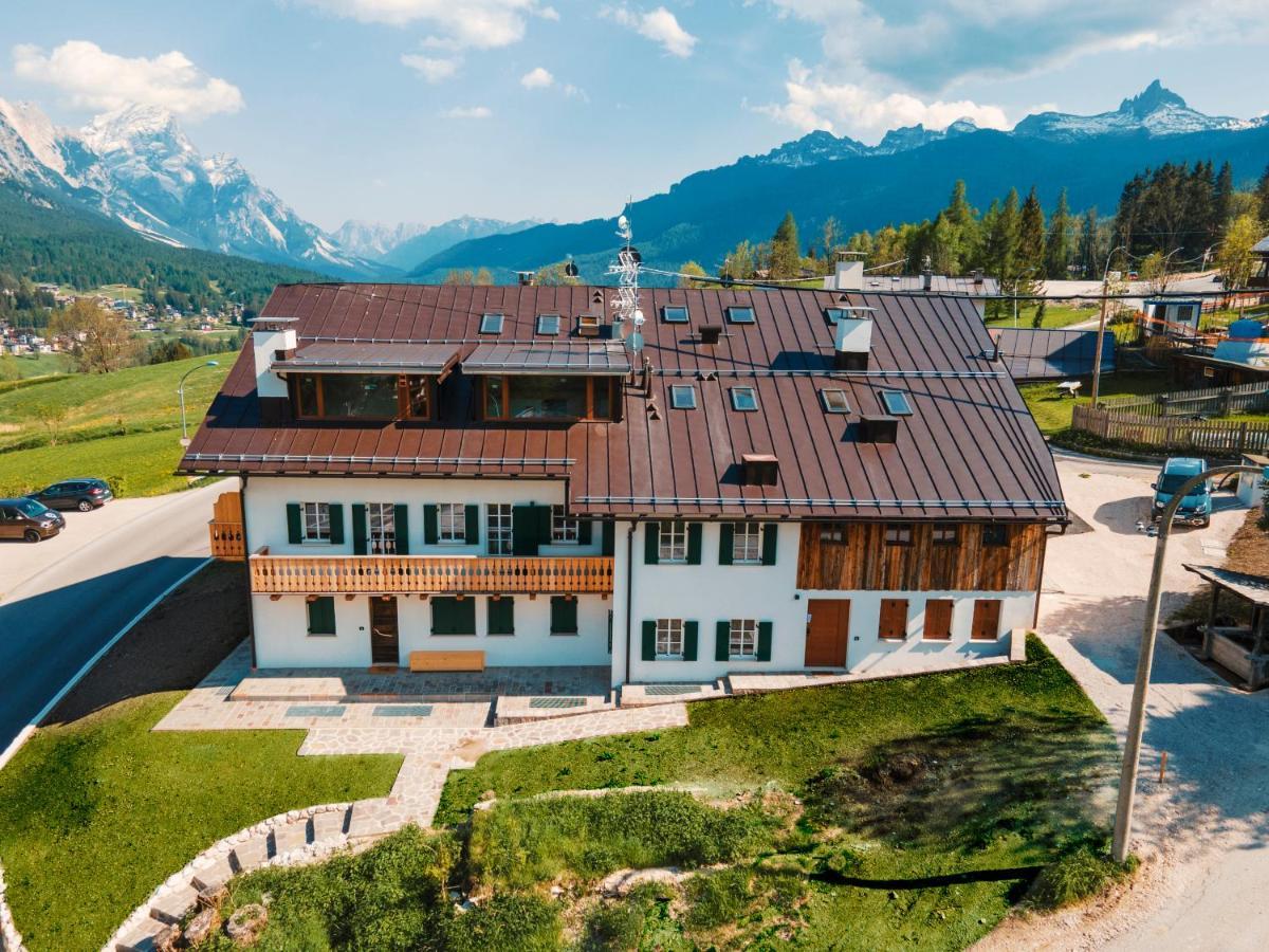 Chalet Socrepes - Dolomiti Skyline Cortina dʼAmpezzo Exterior foto